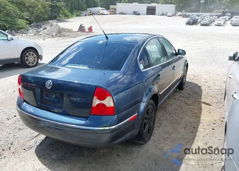 2005 Volkswagen Passat Gls 1.8T from USA, damaged, VIN WVWAD63B45P036670